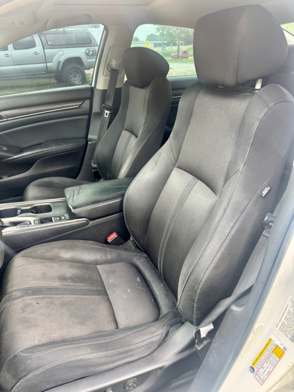 2018 Honda Accord Image 6