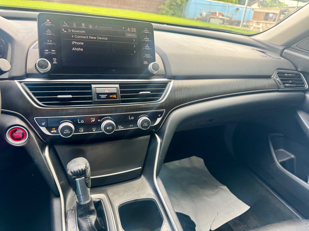 2018 Honda Accord Image 13