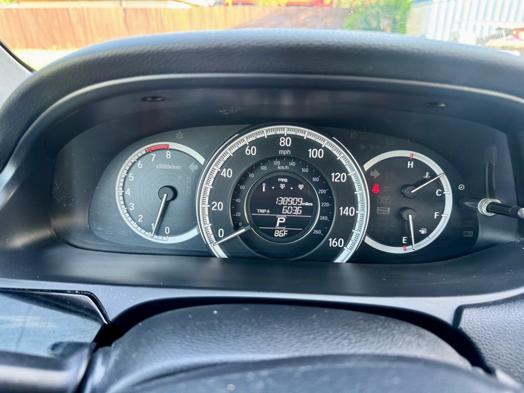 2017 Honda Accord Image 11