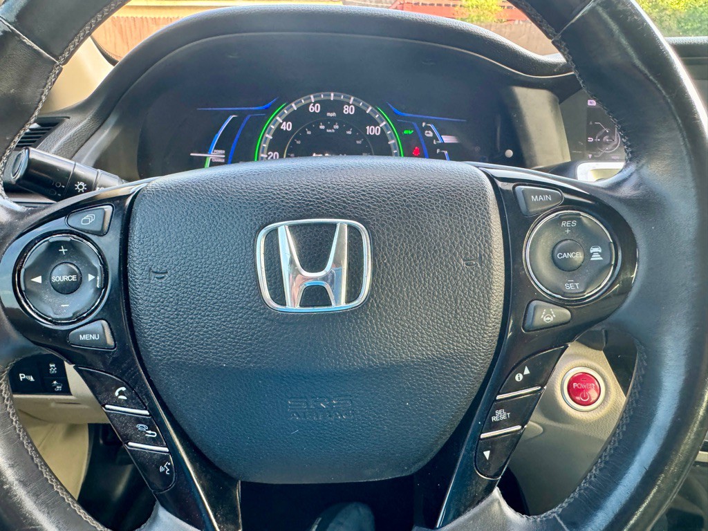 2017 Honda Accord Image 15