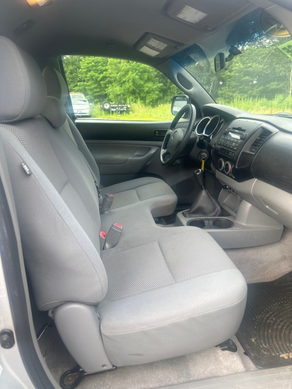 2010 Toyota Tacoma Image 11