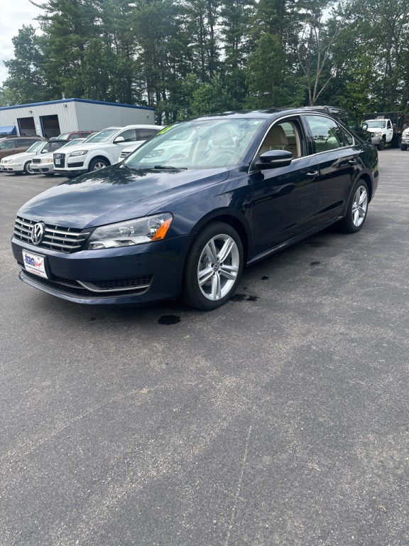 2015 Volkswagen Passat Image 2