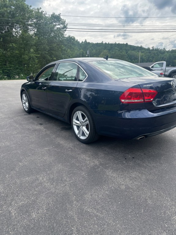 2015 Volkswagen Passat Image 4