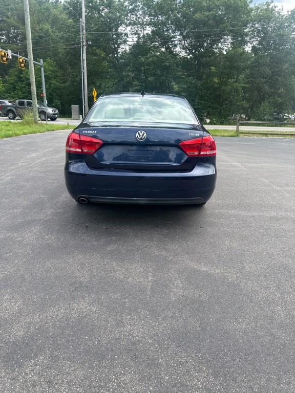 2015 Volkswagen Passat Image 5
