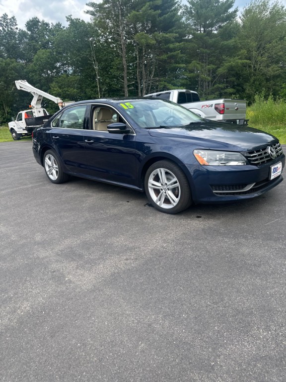 2015 Volkswagen Passat Image 8