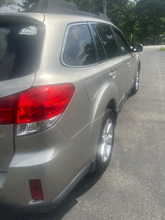 2014 Subaru Outback Image 5