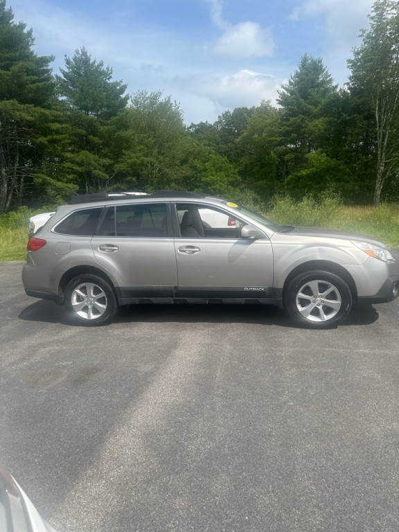2014 Subaru Outback Image 6