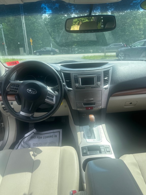 2014 Subaru Outback Image 13