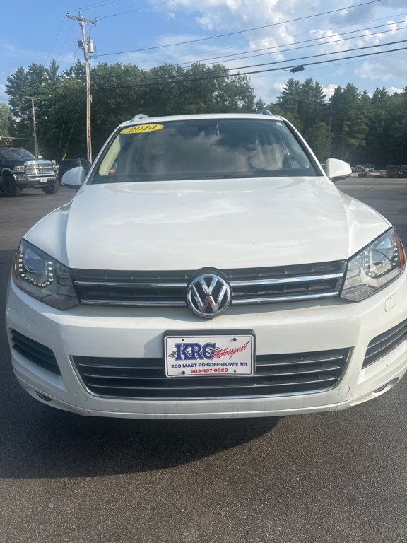 2014 Volkswagen Touareg Image 2
