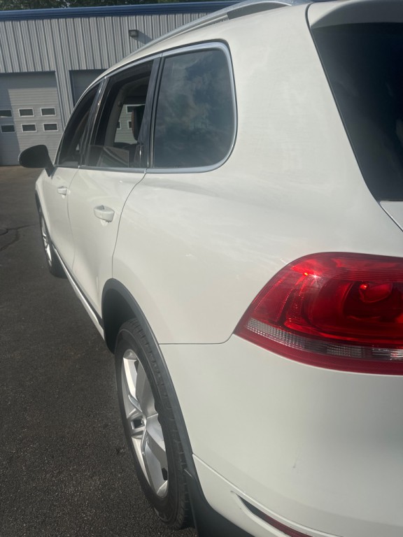 2014 Volkswagen Touareg Image 4