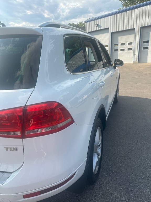 2014 Volkswagen Touareg Image 6