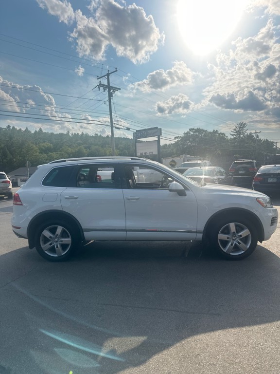 2014 Volkswagen Touareg Image 7