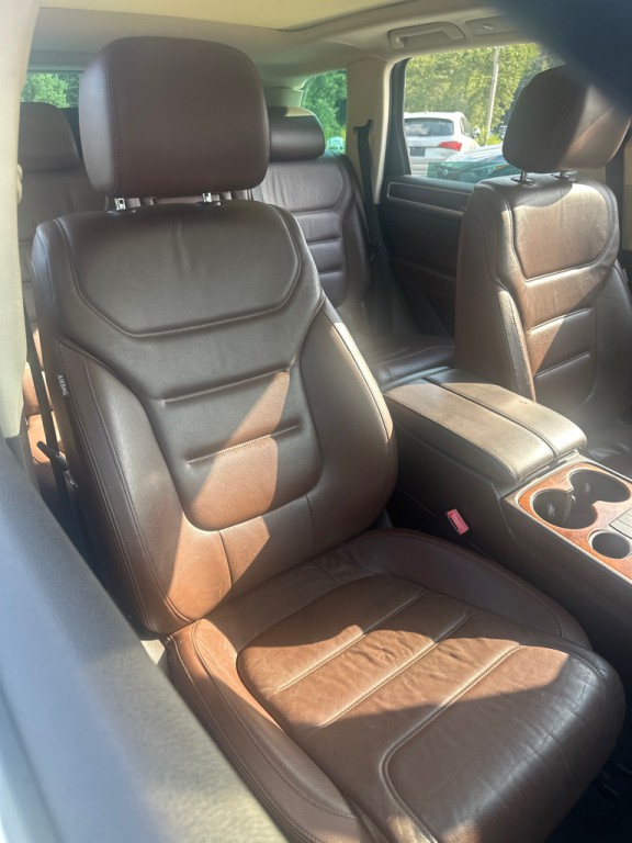 2014 Volkswagen Touareg Image 13