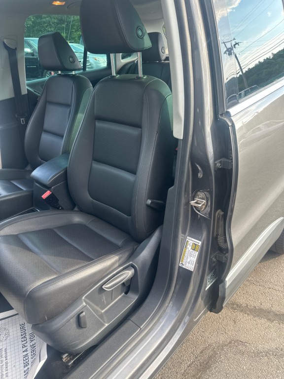 2015 Volkswagen Tiguan Image 11
