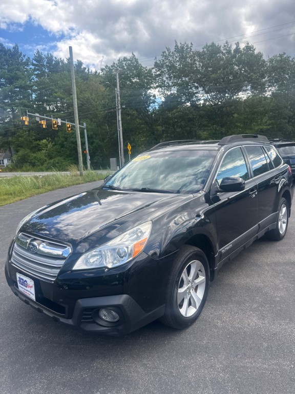 2014 Subaru Outback Image 2