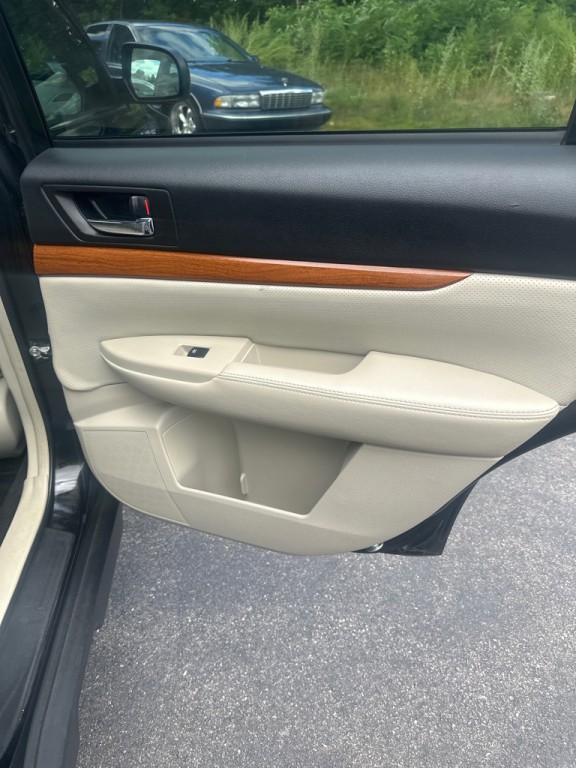 2014 Subaru Outback Image 20