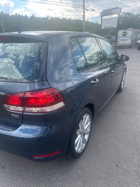 2013 Volkswagen Golf Image 8