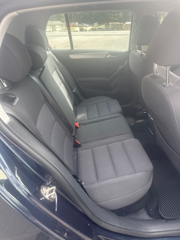 2013 Volkswagen Golf Image 15