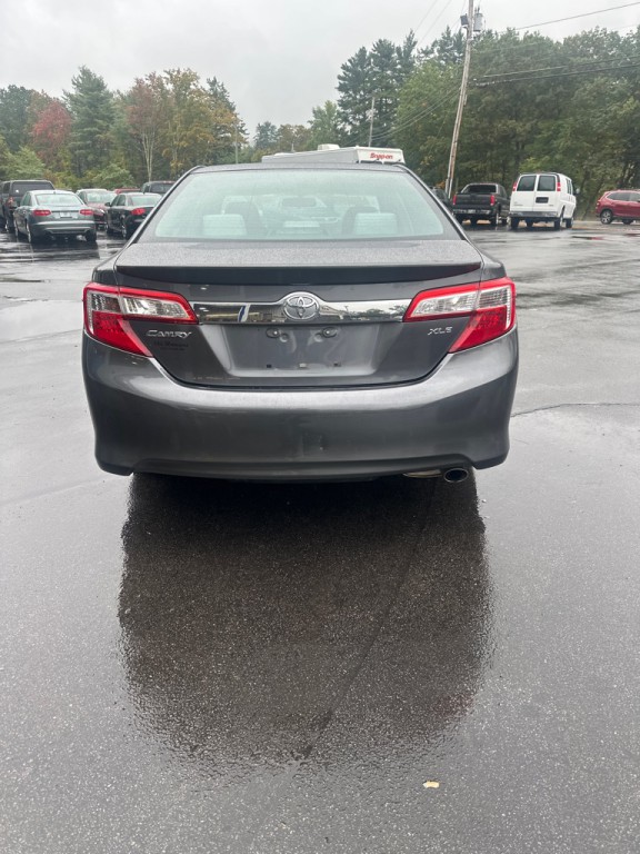 2012 Toyota Camry Image 5
