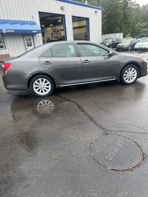 2012 Toyota Camry Image 7