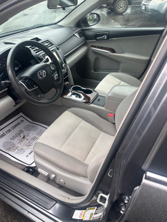 2012 Toyota Camry Image 9