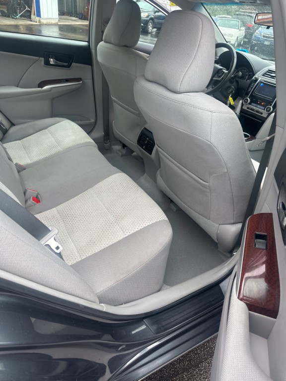 2012 Toyota Camry Image 12