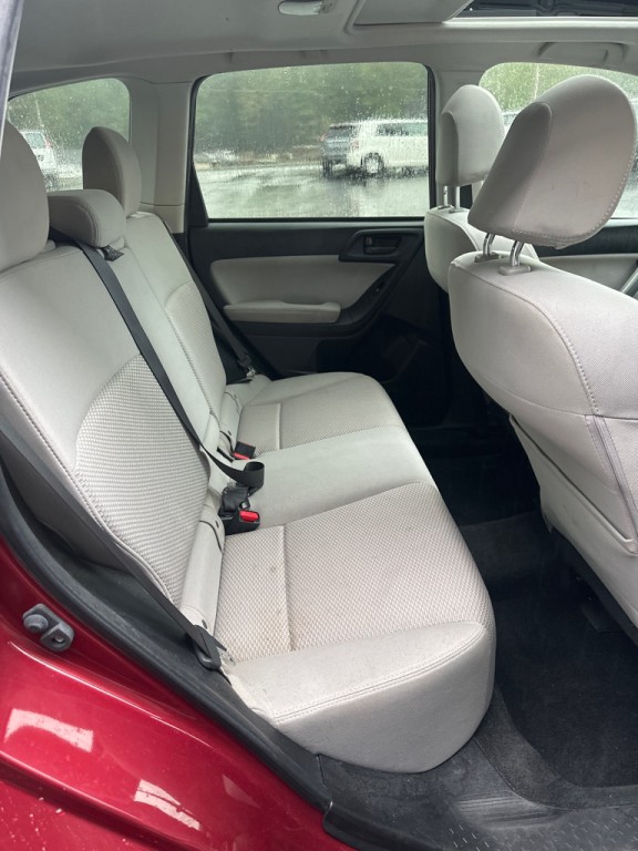 2015 Subaru Forester Image 13