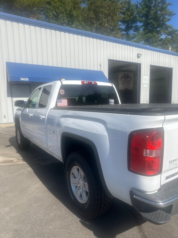 2015 GMC Sierra Image 9