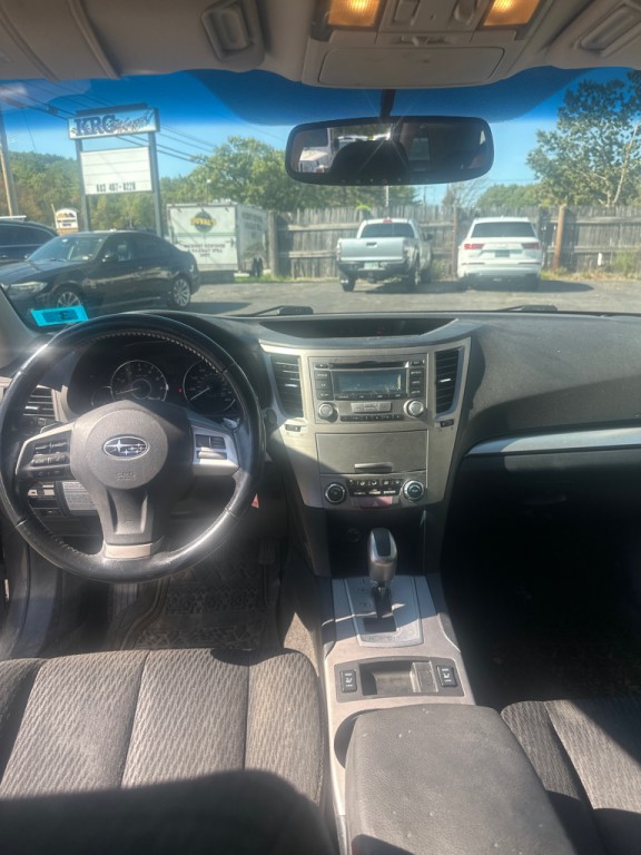 2012 Subaru Outback Image 17