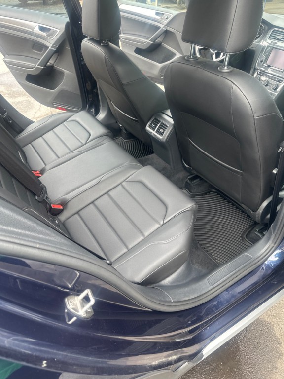 2017 Volkswagen Golf Image 19
