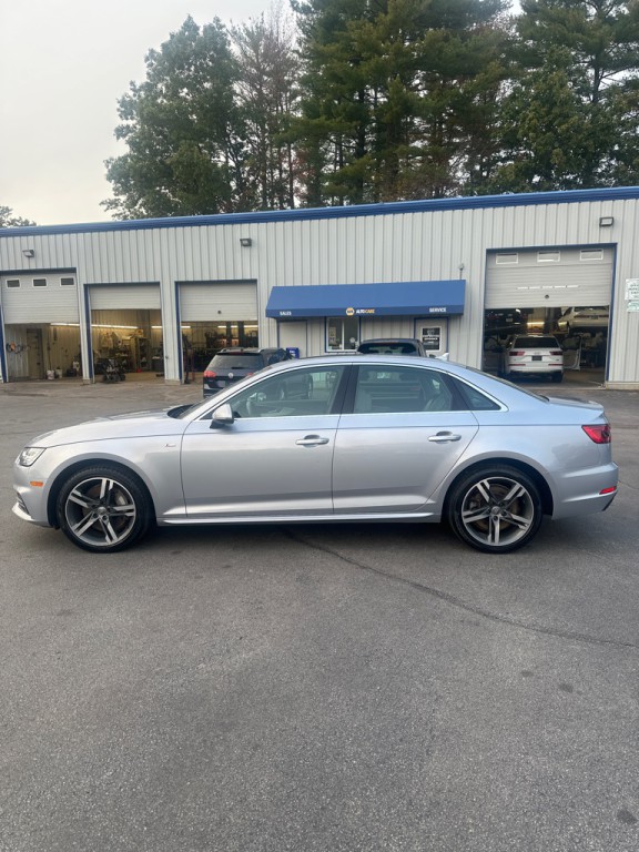 2017 Audi A4 Image 9