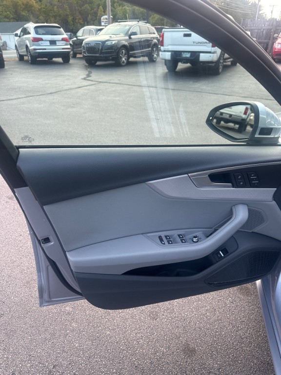 2017 Audi A4 Image 11