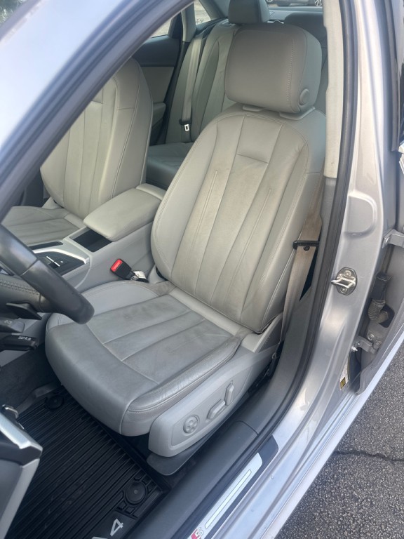 2017 Audi A4 Image 12