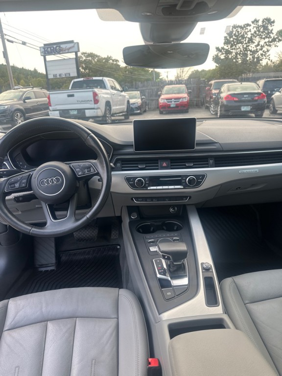 2017 Audi A4 Image 14
