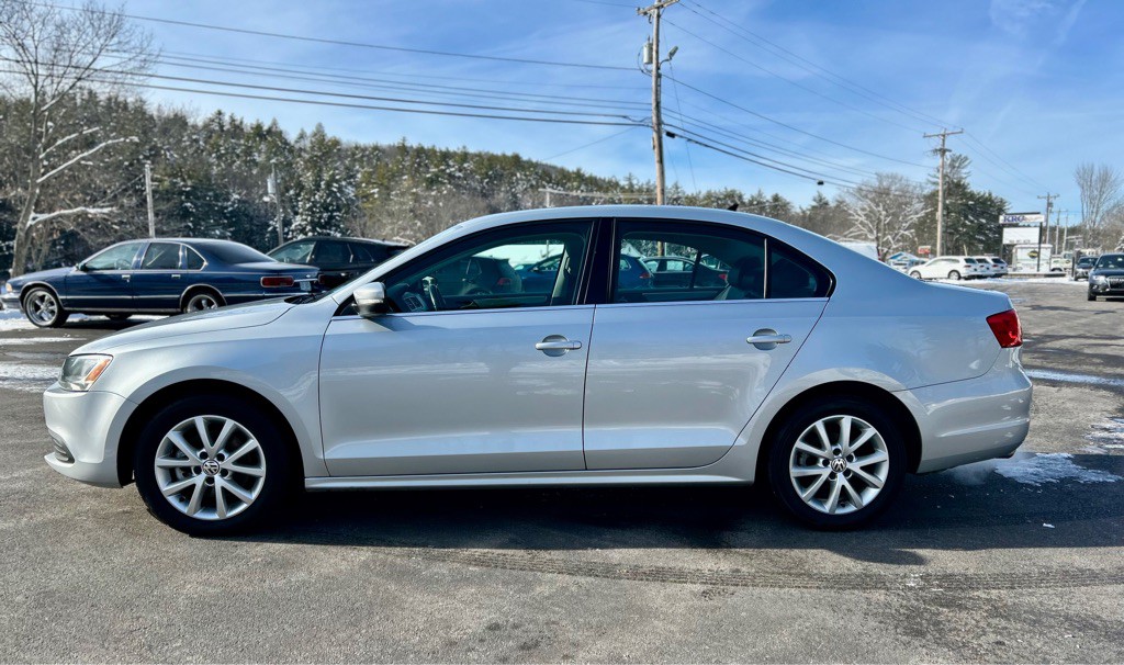 2014 Volkswagen Jetta Image 2