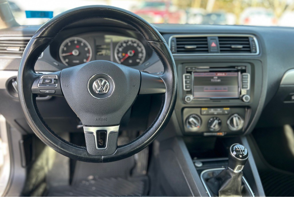 2014 Volkswagen Jetta Image 14