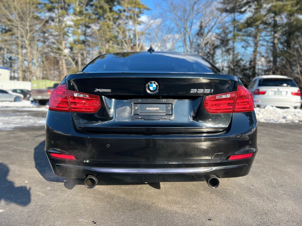 2015 BMW 3 Series Image 8