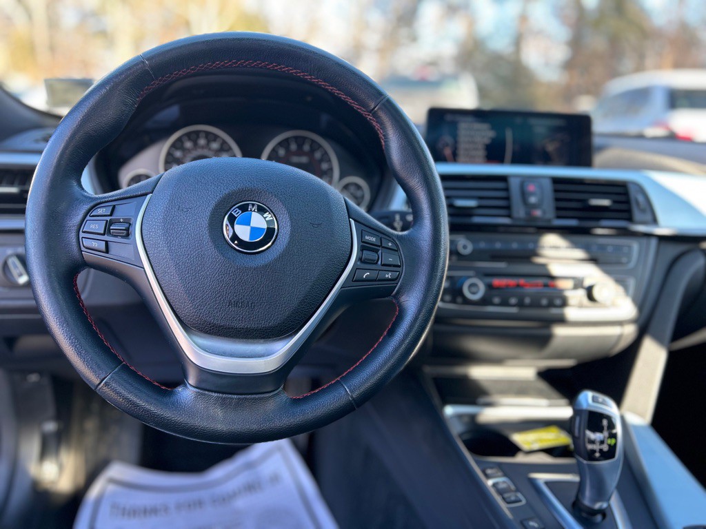 2015 BMW 3 Series Image 13