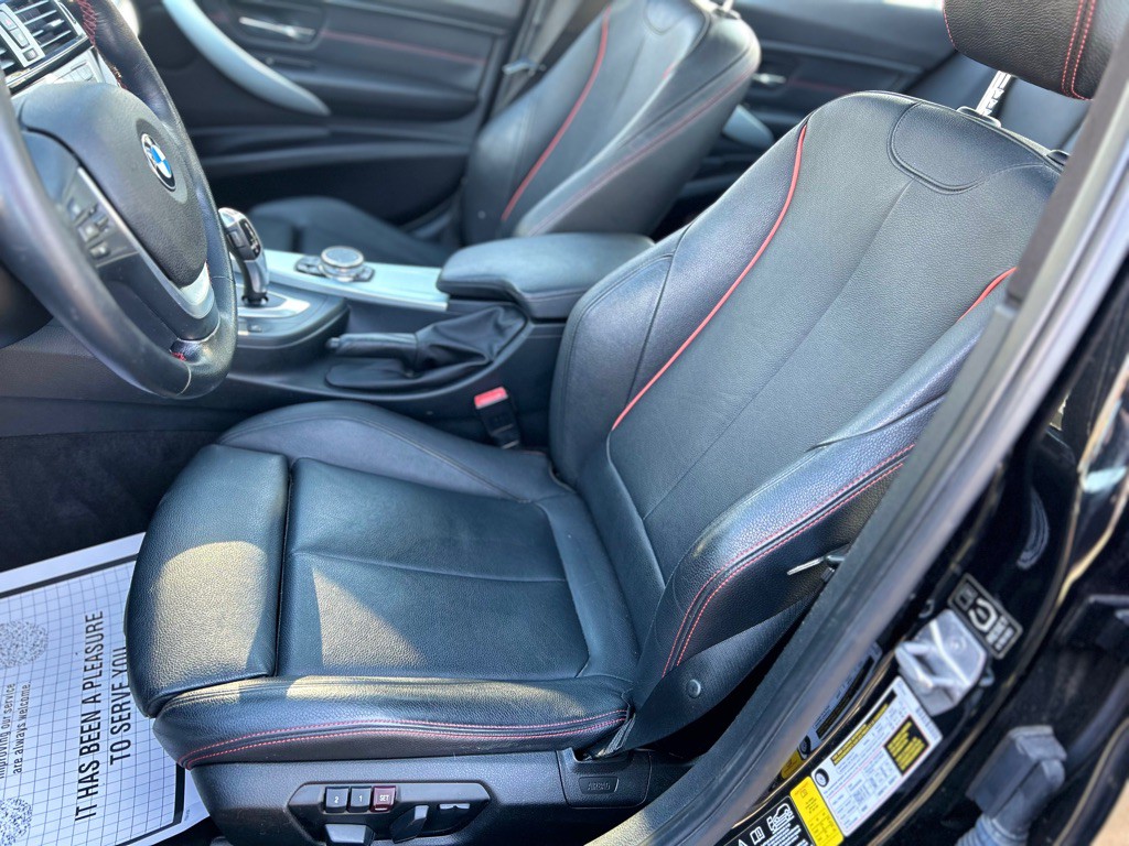 2015 BMW 3 Series Image 15