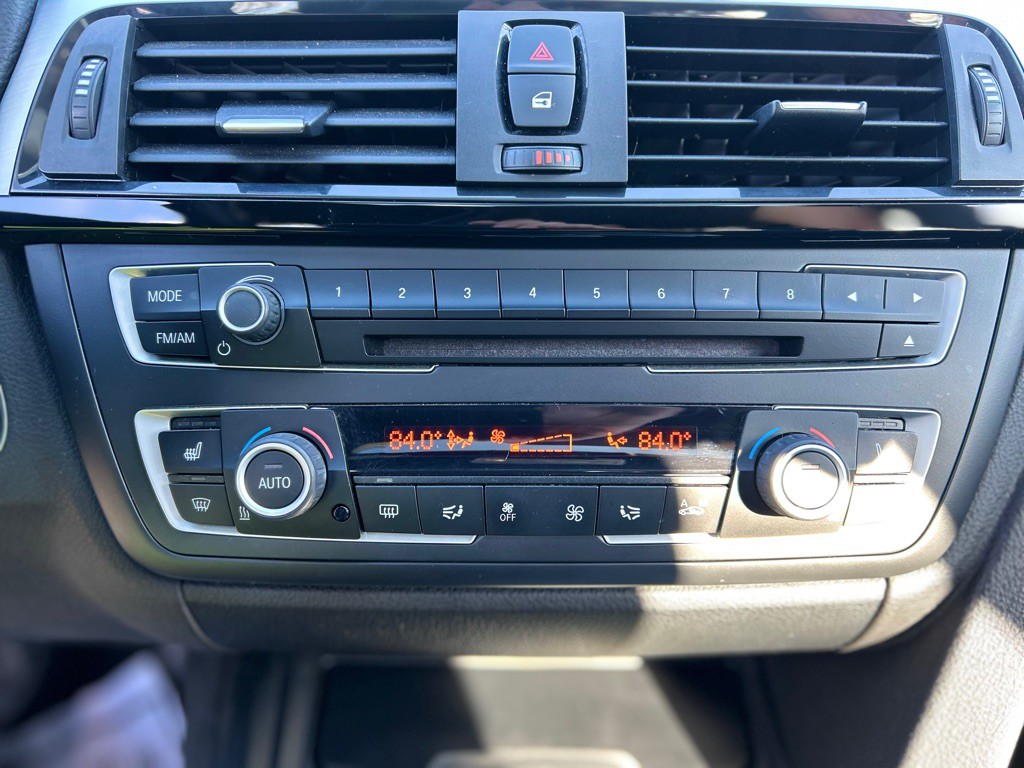 2015 BMW 3 Series Image 19