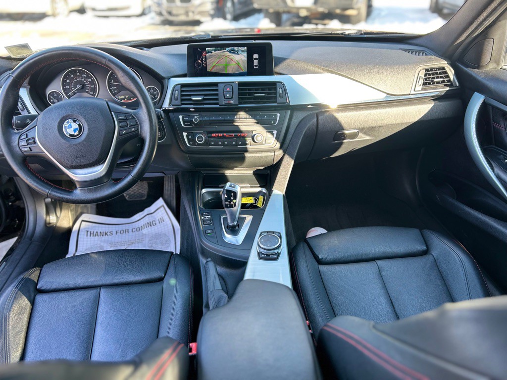 2015 BMW 3 Series Image 23