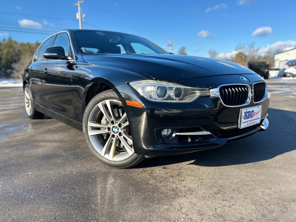 2015 BMW 3 Series Image 25