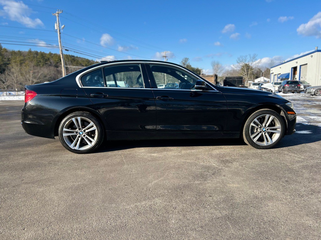 2015 BMW 3 Series Image 34