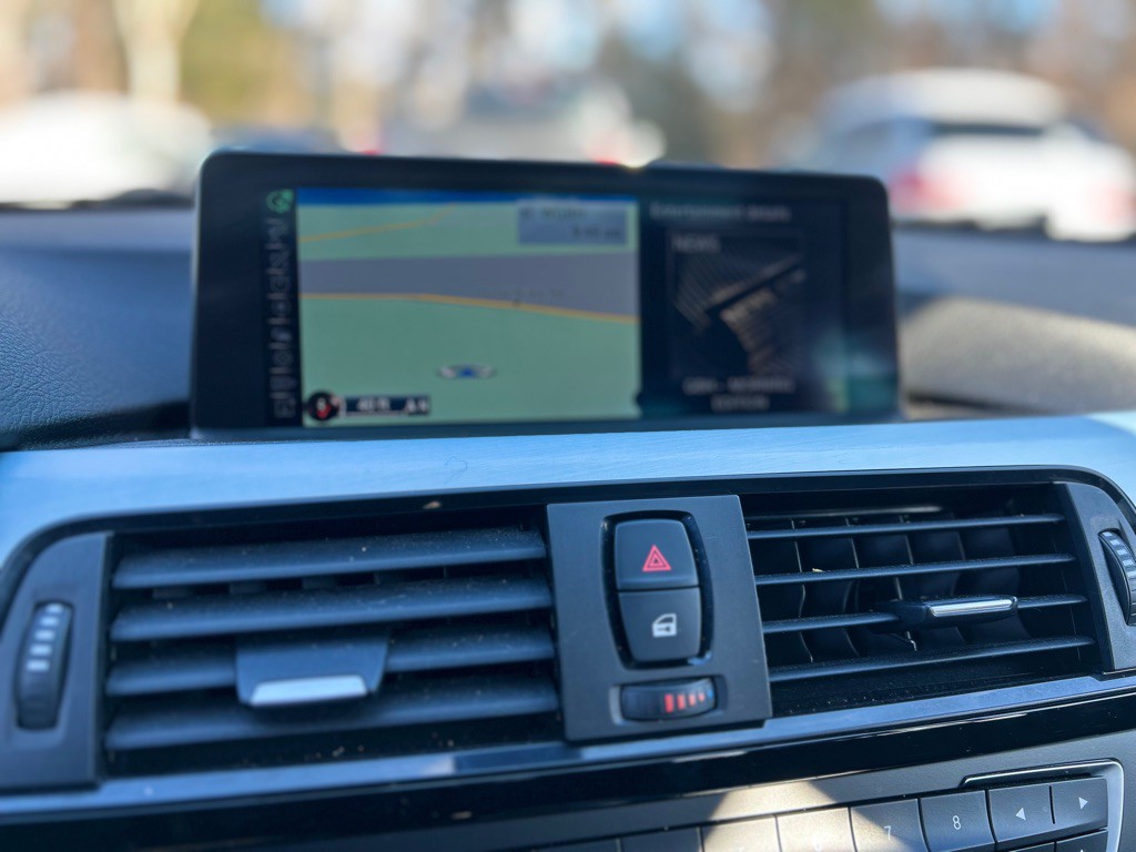 2015 BMW 3 Series Image 41