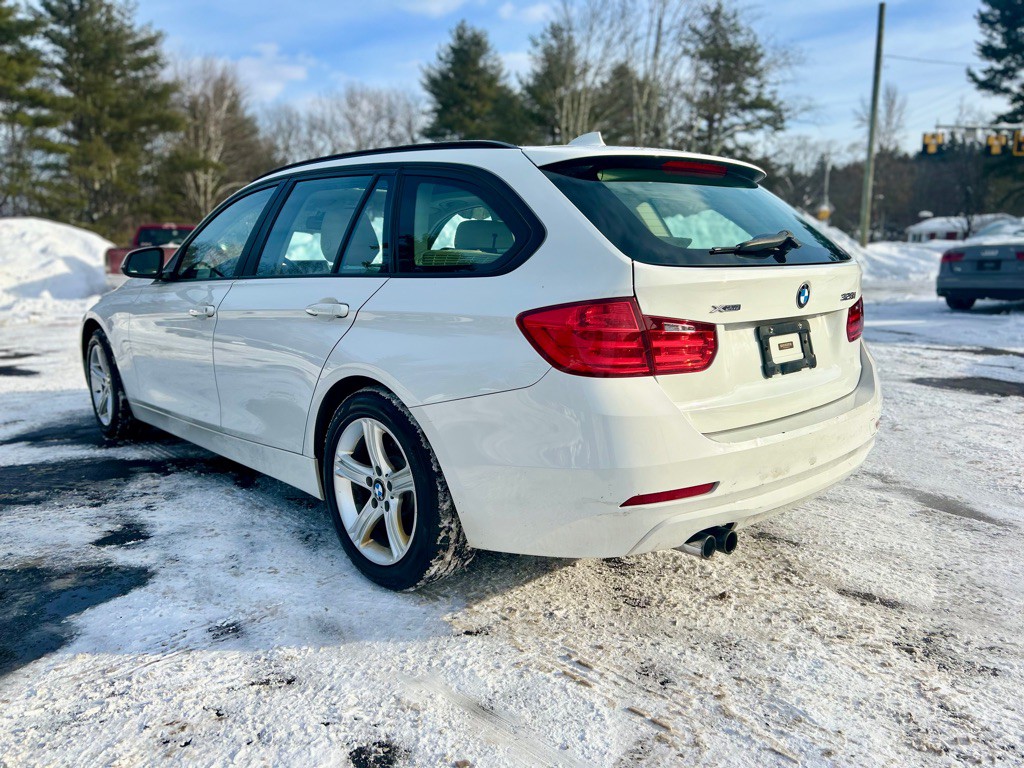 2014 BMW 3 Series Image 5