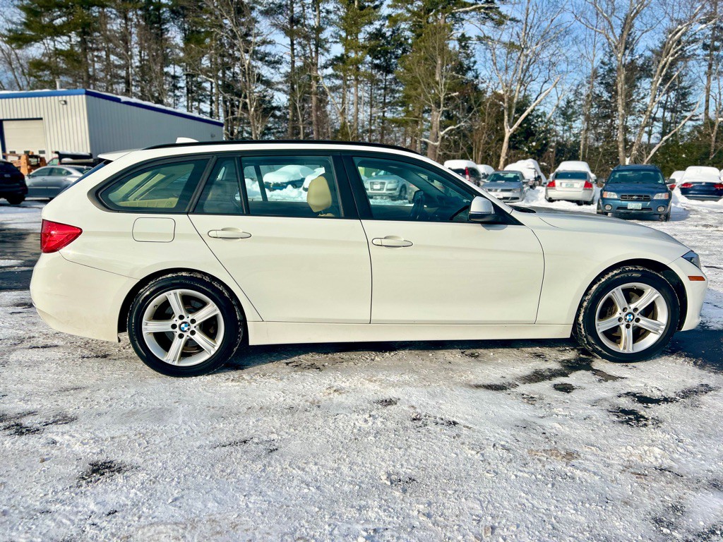 2014 BMW 3 Series Image 8