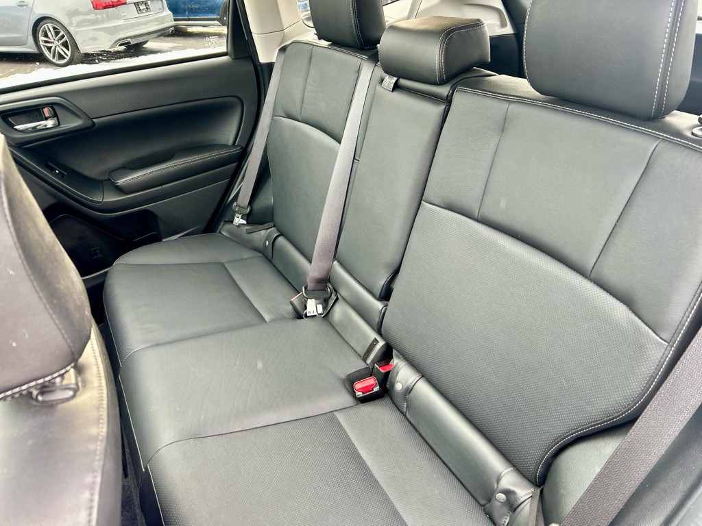 2014 Subaru Forester Image 17