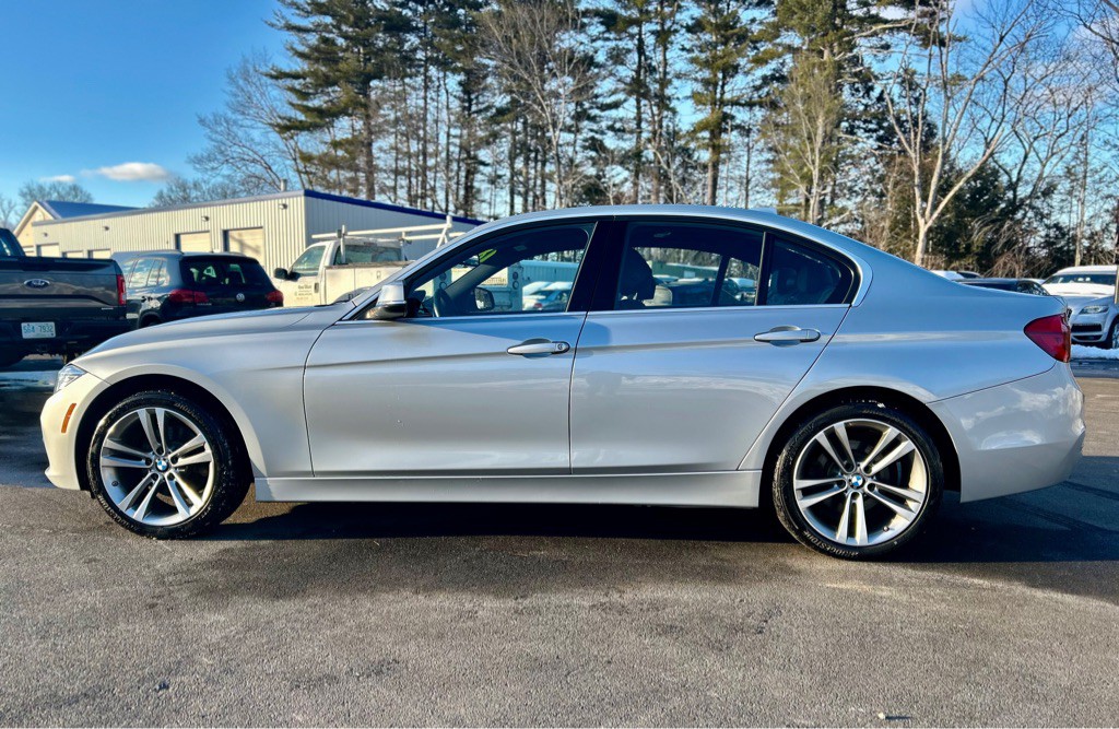 2018 BMW 3 Series Image 4