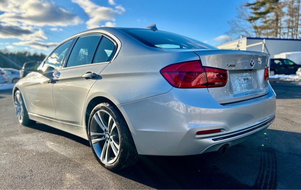 2018 BMW 3 Series Image 5