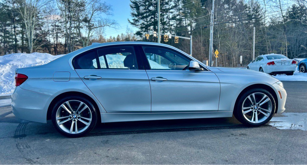 2018 BMW 3 Series Image 8